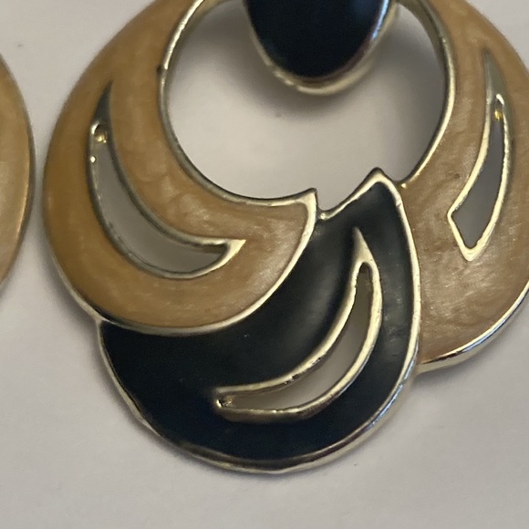 Retro Enamel Silver Tone Earrings - Picture 6 of 14